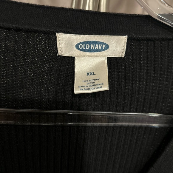 Old Navy Black Knit Cardigan V-Neck Sweater with pockets in good condition - Picture 3 of 4